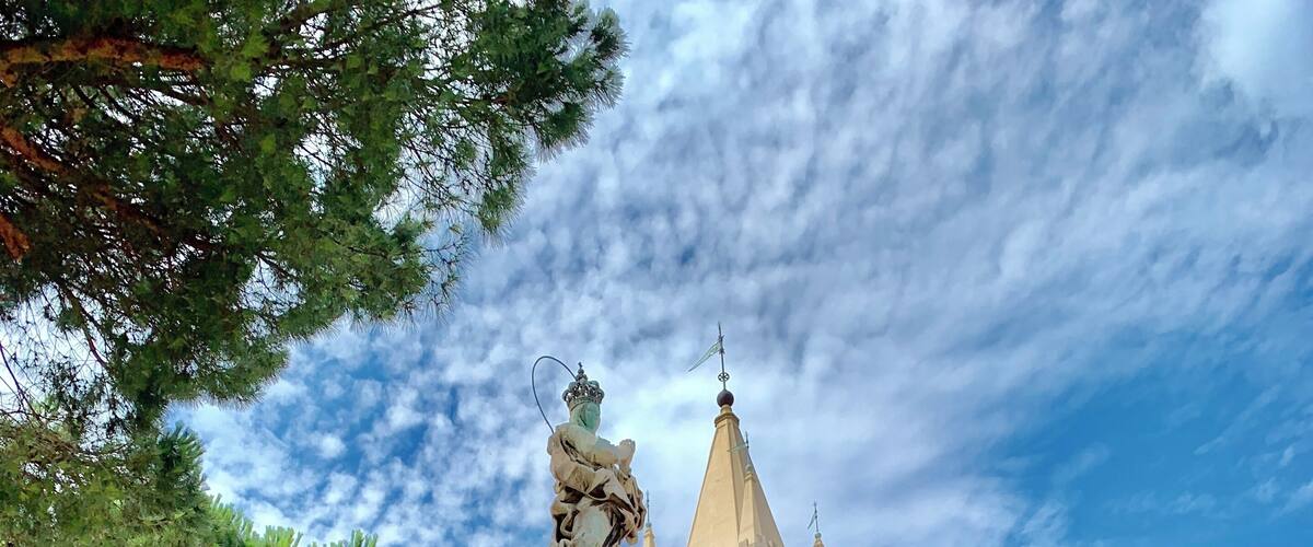 This is an amazing Cathedral that was built on 12th Century, burnt, destroyed by earthquake twice and bomb in 1943. But this spectacular cathedral keep on standing beautifully. #LifeAtExpediaGroup
