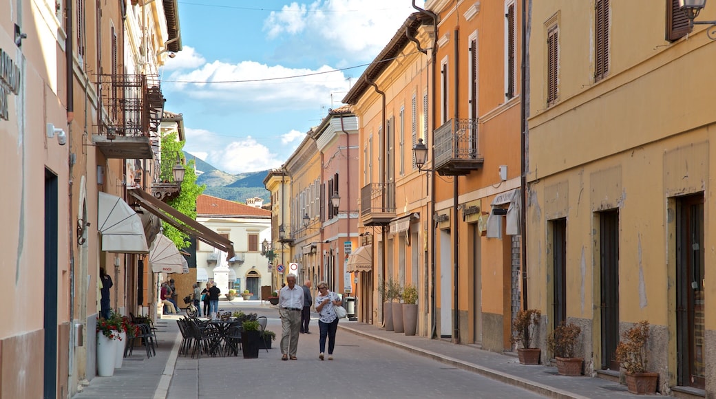 Norcia que incluye escenas cotidianas y también una pareja