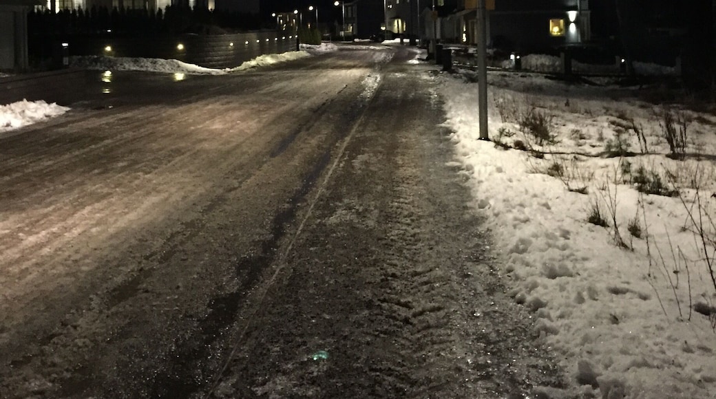 A dark morning in Täby.