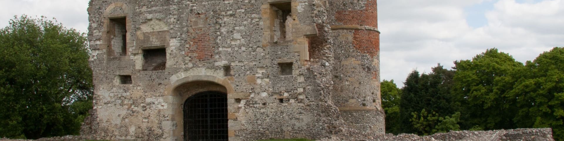 ruins of donington castle