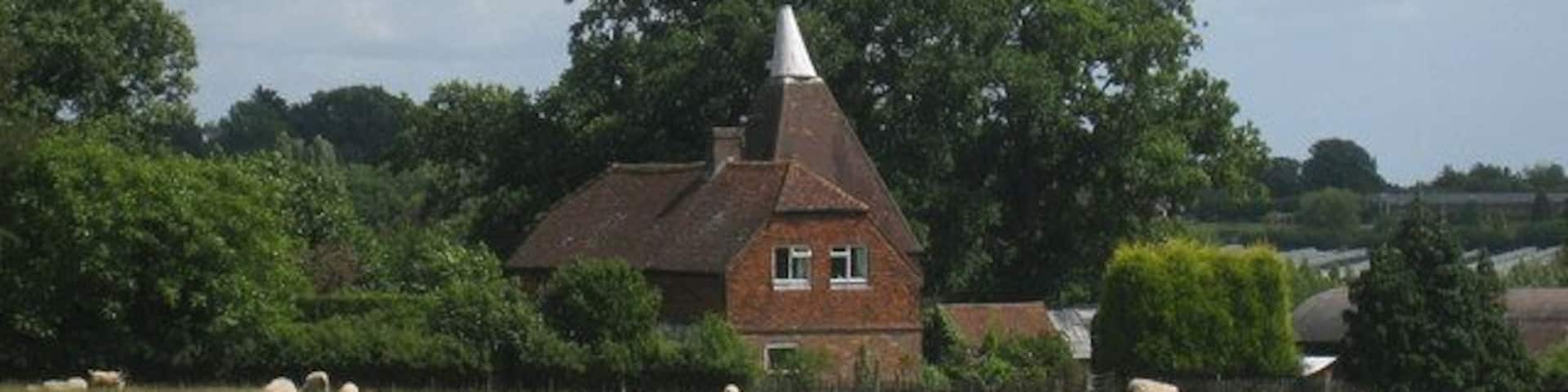 Hawkhurst Place Oast, Rye Road, Hawkhurst, Kent