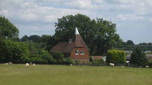 Hawkhurst Place Oast, Rye Road, Hawkhurst, Kent