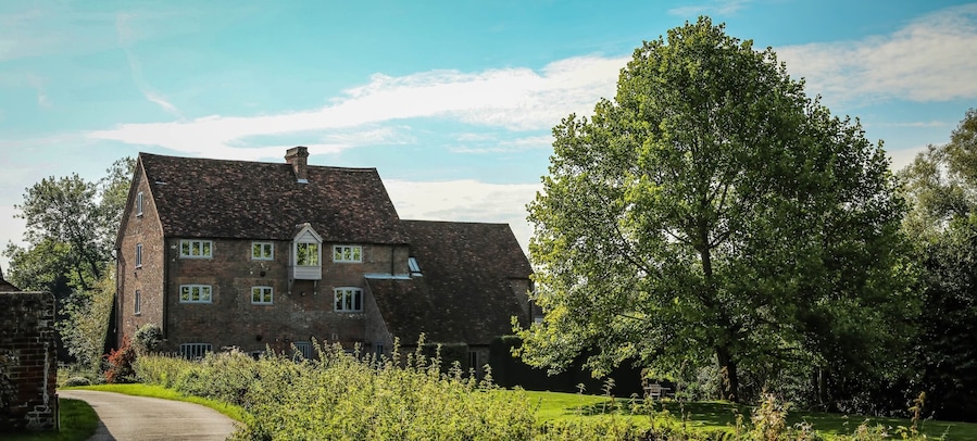 The building present today dares from the 1840s although there has been a Mill on this site since much earlier times. The mill is now a private residence but maintains much if the character and charm of the old mill
