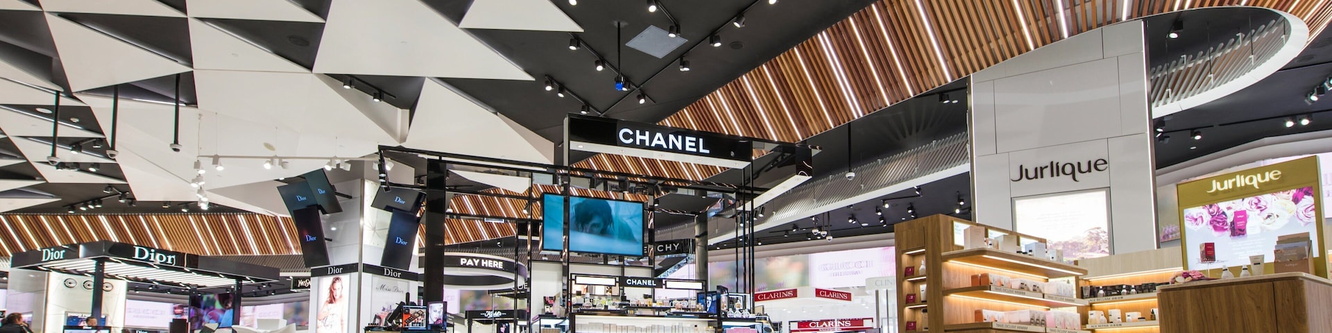 Melbourne, VIC showing shopping and interior views