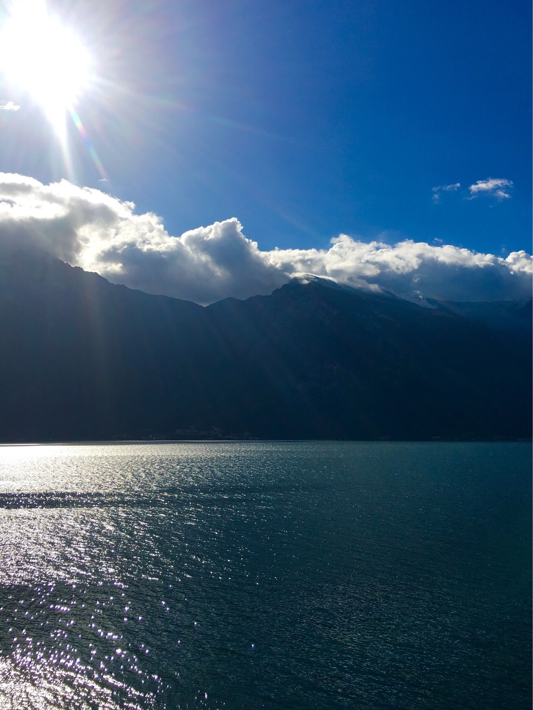 Morning sun over Monte Baldo, Lake Garda
#AquaTrove