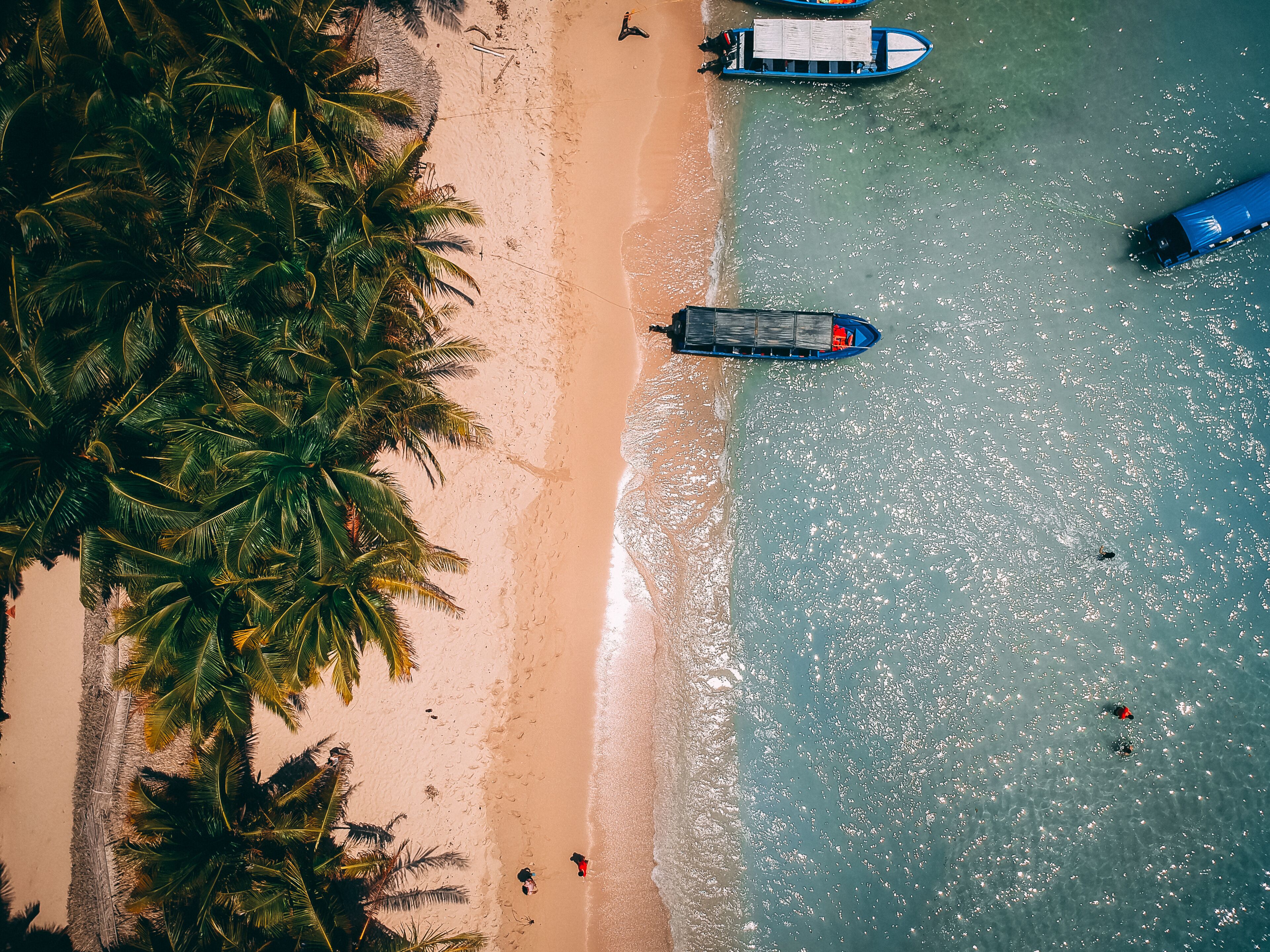 Caribbean beach in Tela, Honduras