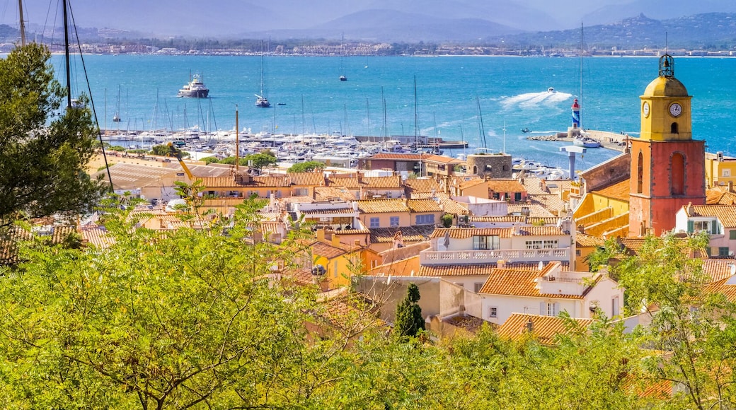 panorama de la ville mythique de Saint-Tropez, France