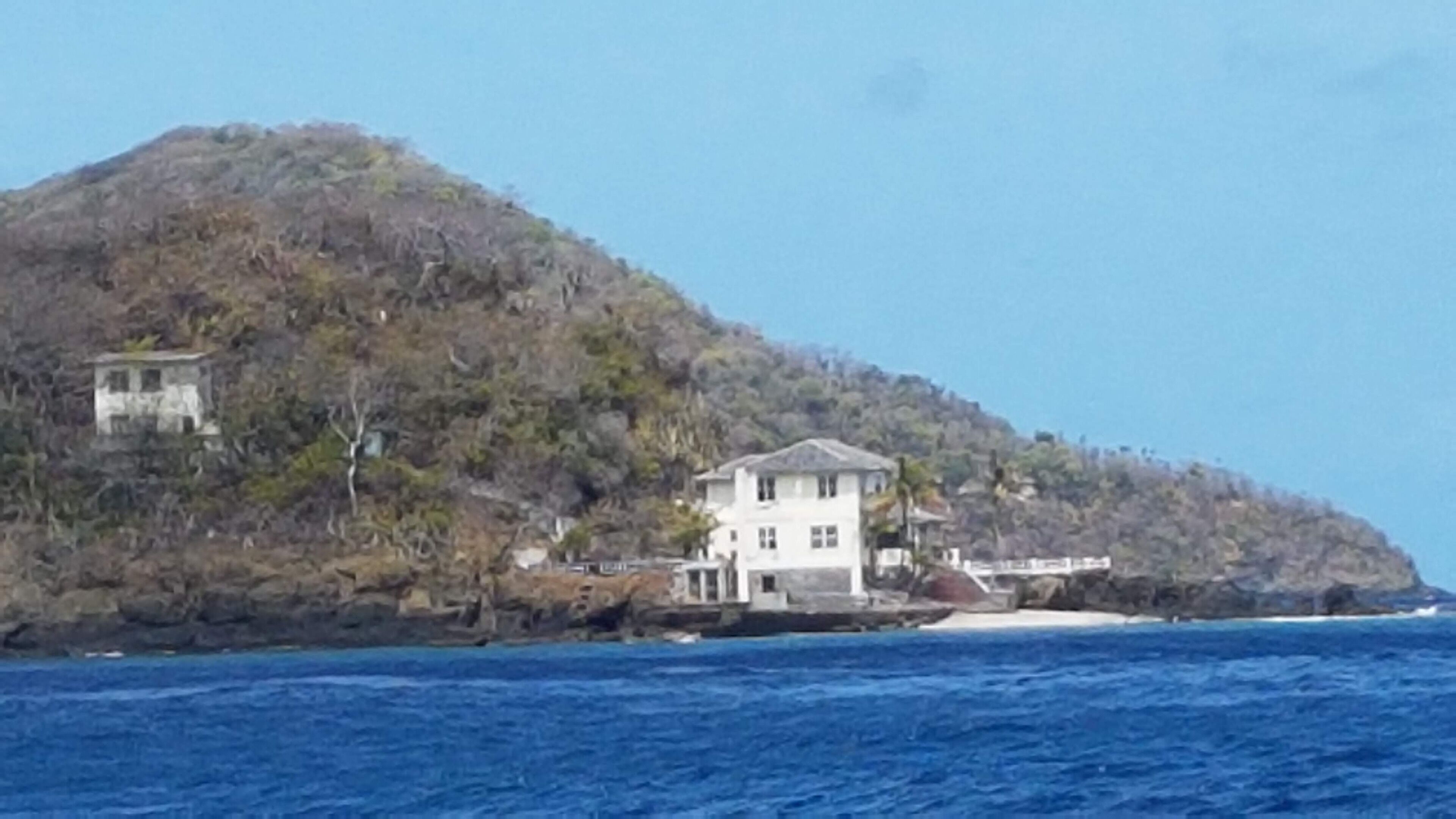 Area recommended for snorkeling and diving