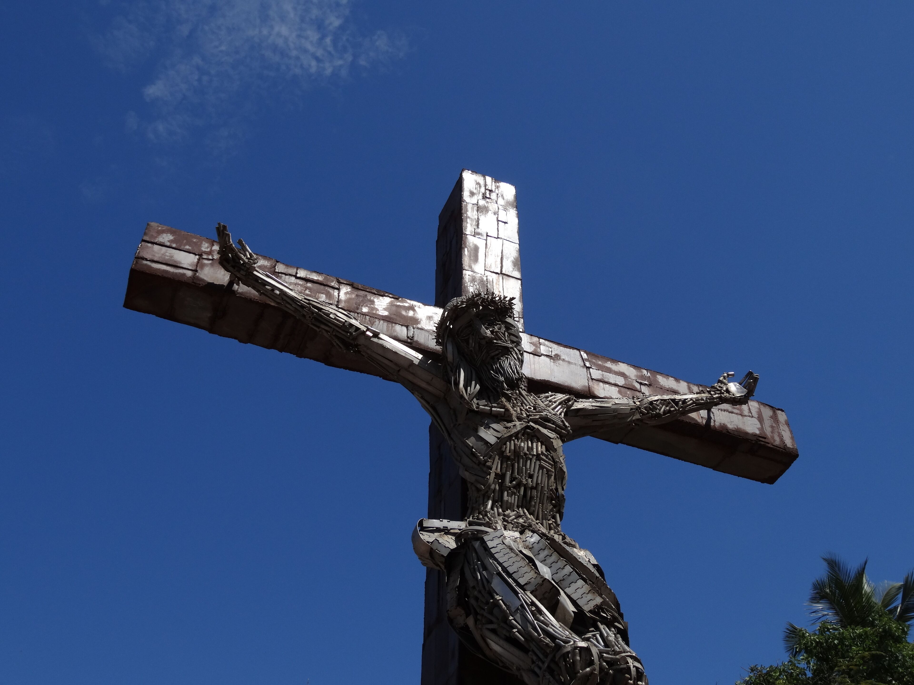 Beautiful church in Portuguese colonial style. It was inaugurated in 1806 and later reformed in the 20th century. It keeps inside a beautiful panel dedicated to Nossa Senhora D'Ajuda. Every year, in February, there is a great party dedicated to the patroness with quermesses and typical foods. On its exterior stand out for the statue of Christ crucified at the base of the staircase.