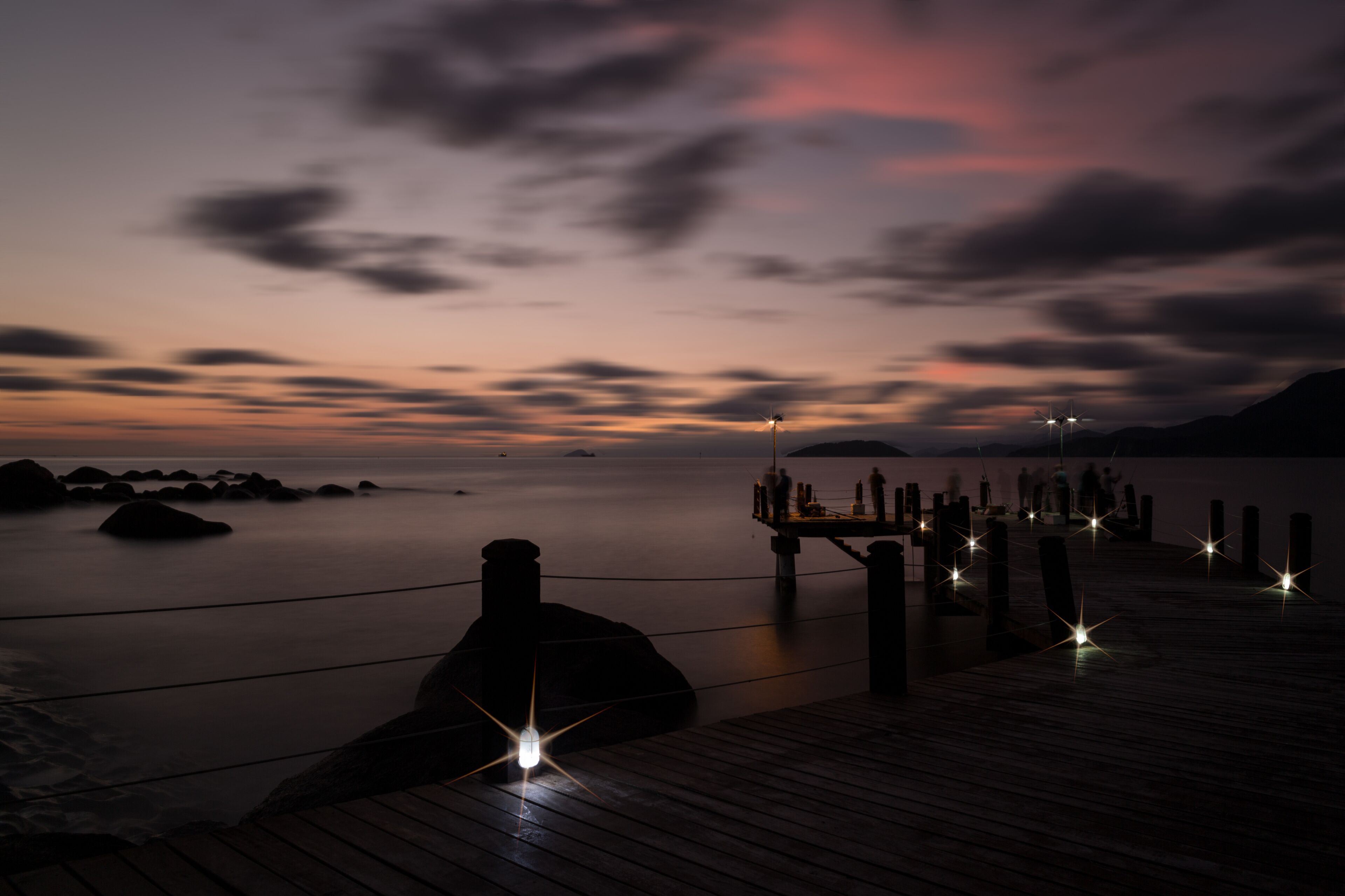 <h2>Los lugares mejor calificados para hospedarse cerca de la playa en Ilhabela</h2> 