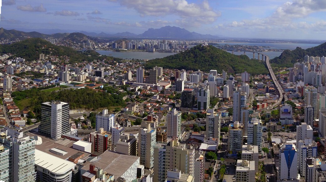 Convento da Penha, Terceira Ponte e Praia da Costa. Vila Velha, Espírito Santo, Brasil.