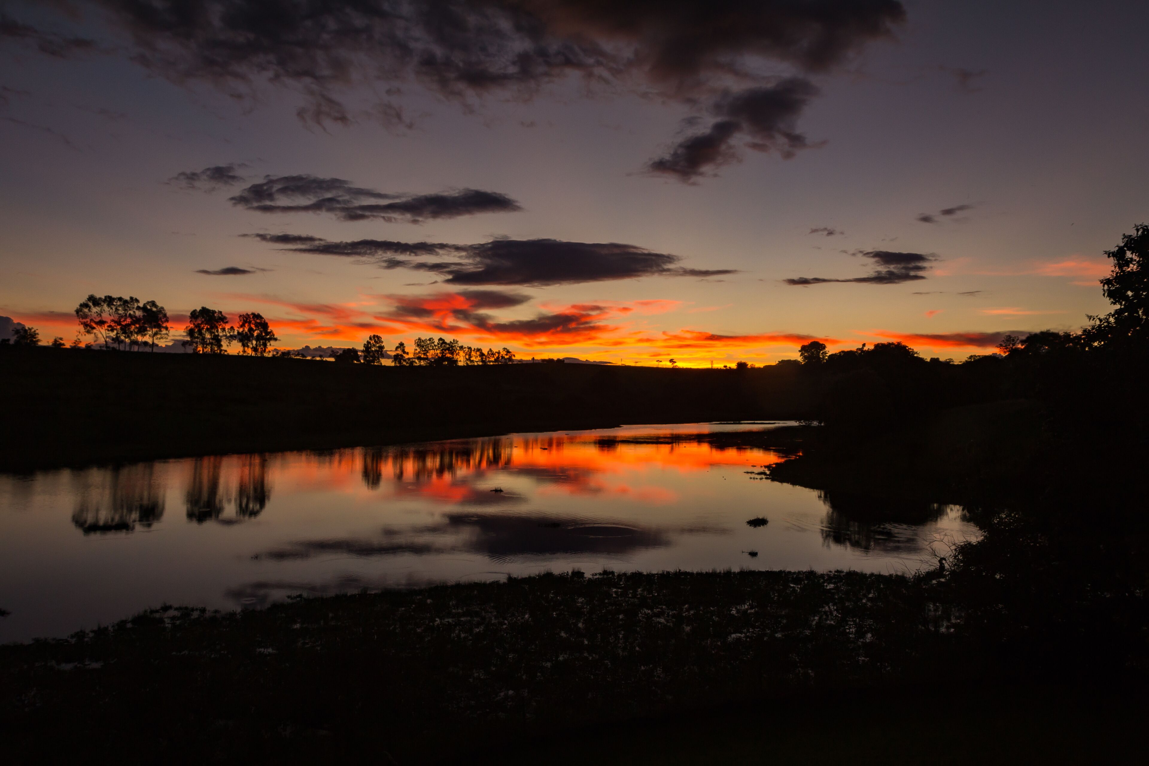 Sunset at Lago das Palmeiras - Águas de São Pedro - SP - Brazil