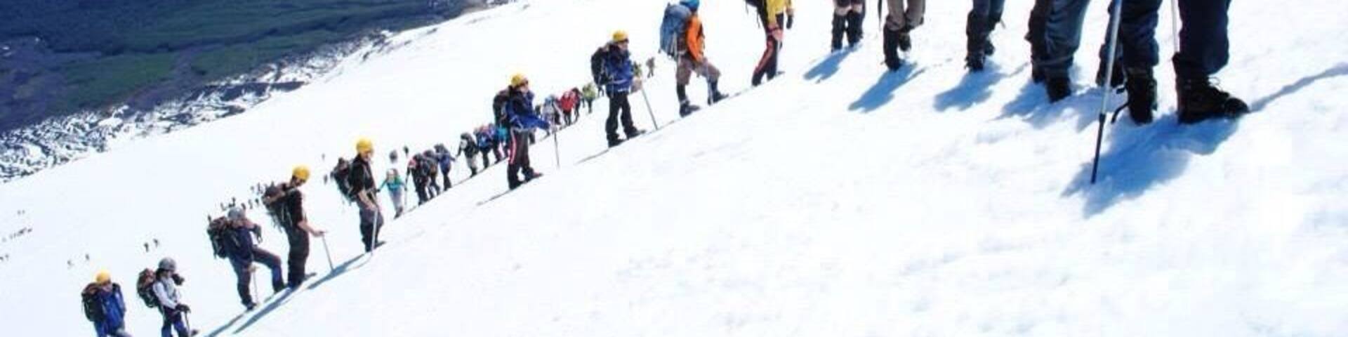 Hiking up Volcano Villarica on the most perfect perfect day. Normally there are lots of clouds by the time you get to the top. As you can see here all we have is #Snow and the perfect view #PucĂłn #Chile #RingOfFire Villarica #NationalPark #hiking