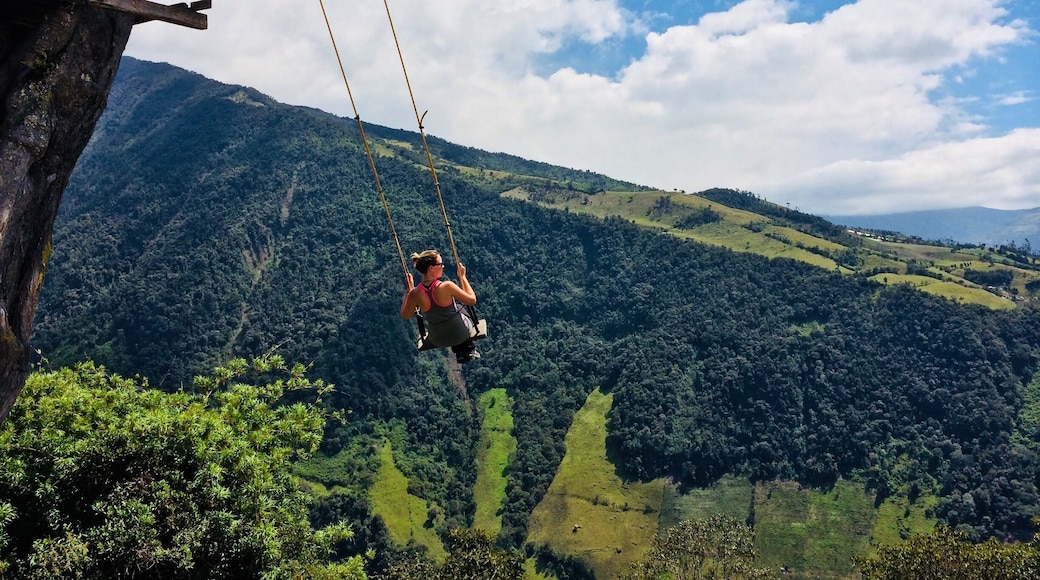 A treehouse swing on the side of a volcanic mountain.
BanÔs, Ecuador #parks
