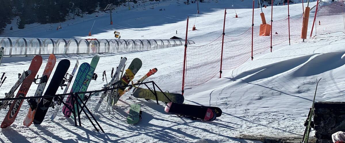 Nice place to sit and chill after hitting the slopes.