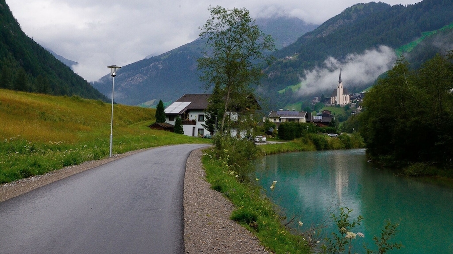 #green
A fairy tale village- blue lake running beside the road, misty mountains on all sides, church bell rings..couldn't have asked for more!
#green