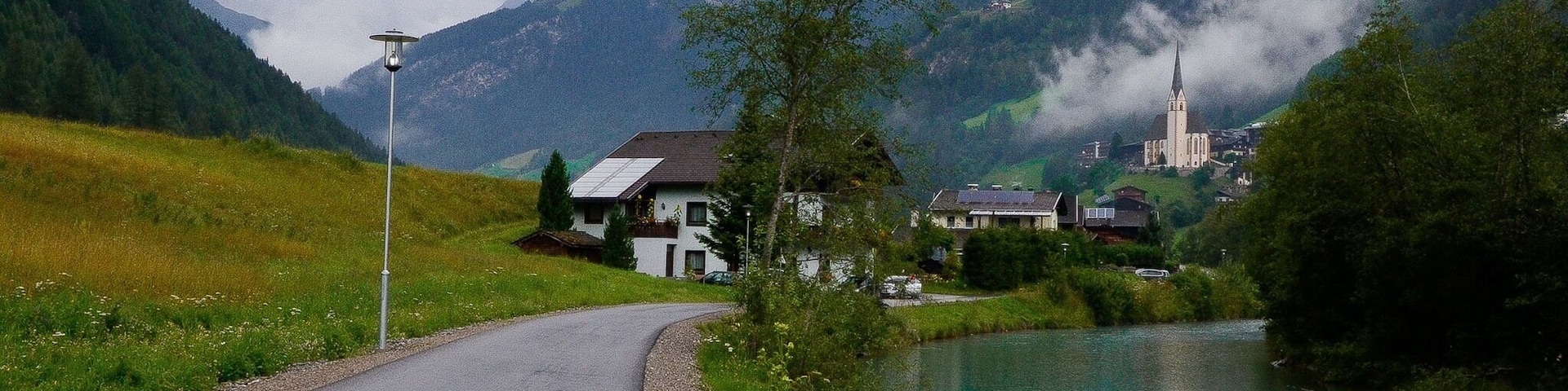 #green
A fairy tale village- blue lake running beside the road, misty mountains on all sides, church bell rings..couldn't have asked for more!
#green