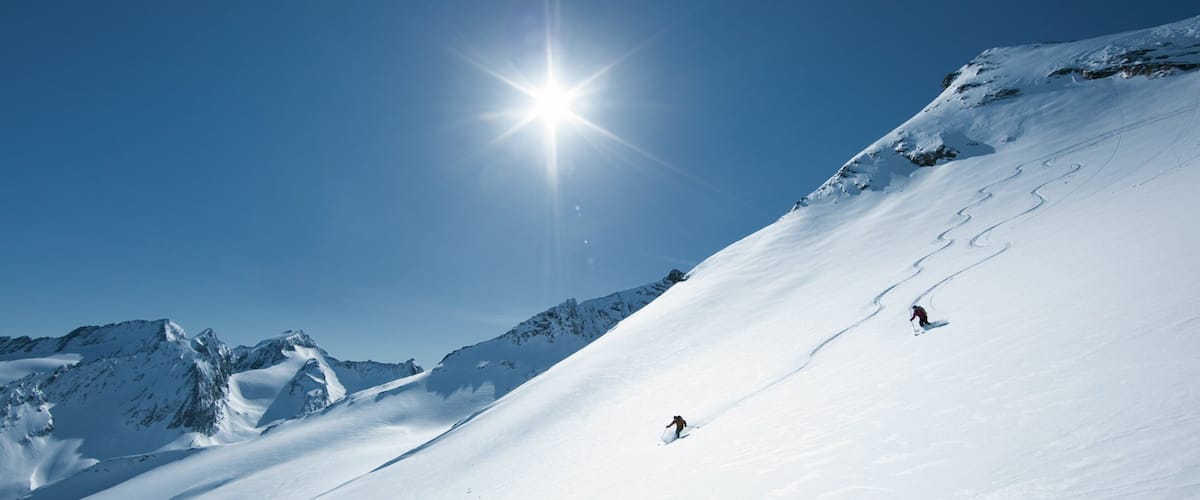 Obergurgl which includes snow, snow skiing and mountains