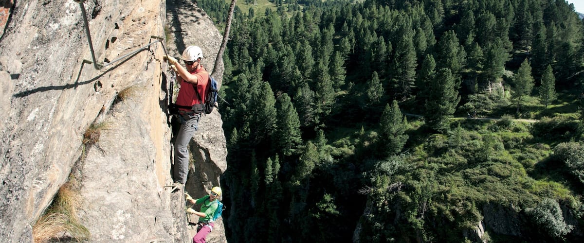Obergurgl bevat klimmen en ook een klein groepje mensen