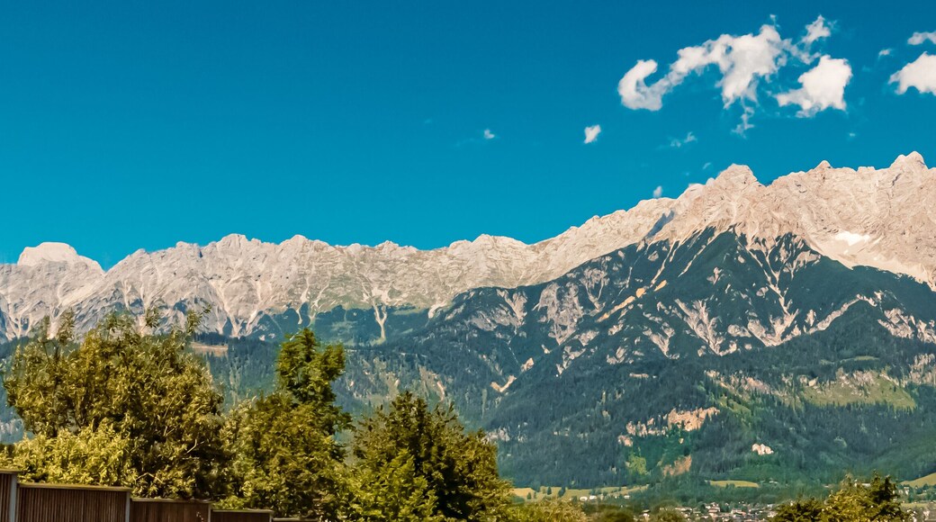 石海山麓薩爾費爾登