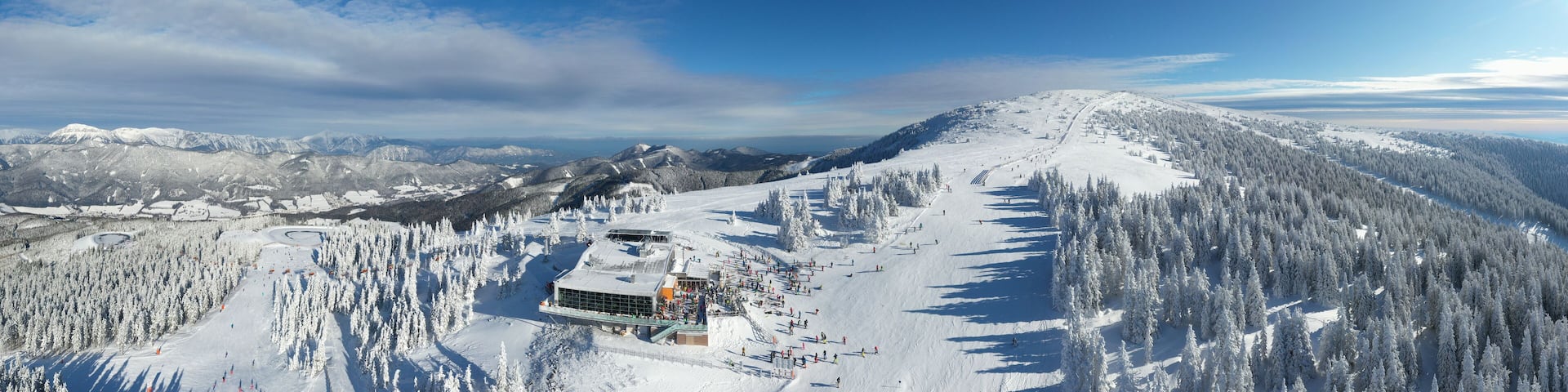 Stuhleck Semmering skiing region during winter