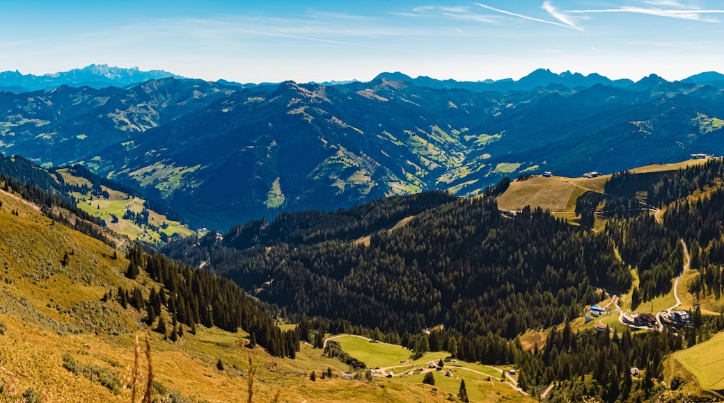 High resolution stitched alpine summer panorama at Mount Fulseck, Dorfgastein, St. Johann im Pongau, Salzburg, Austria