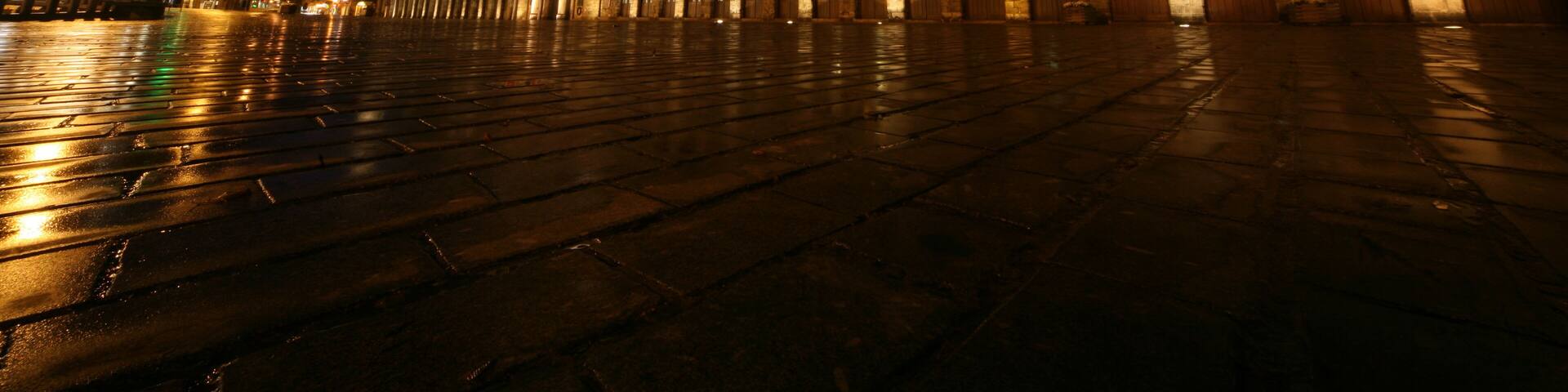 The Cloth Hall Ypres Belgium.
Utterly destroyed ,and an icon of WW1, it was faithfully restored from the original plans, a process that was not completed until the the 1960's. #OnTheRoad