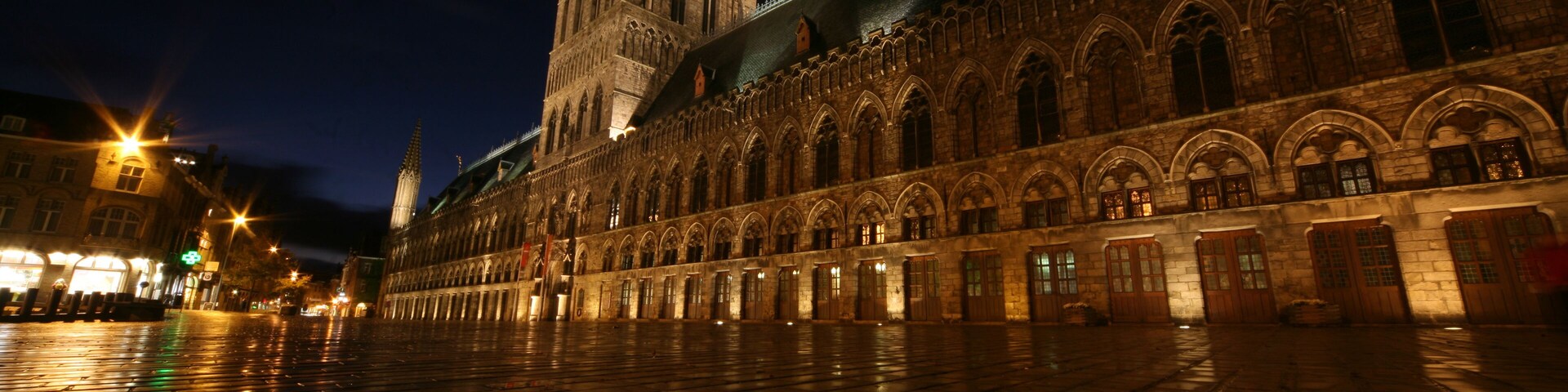 The Cloth Hall Ypres Belgium.
Utterly destroyed ,and an icon of WW1, it was faithfully restored from the original plans, a process that was not completed until the the 1960's. #OnTheRoad