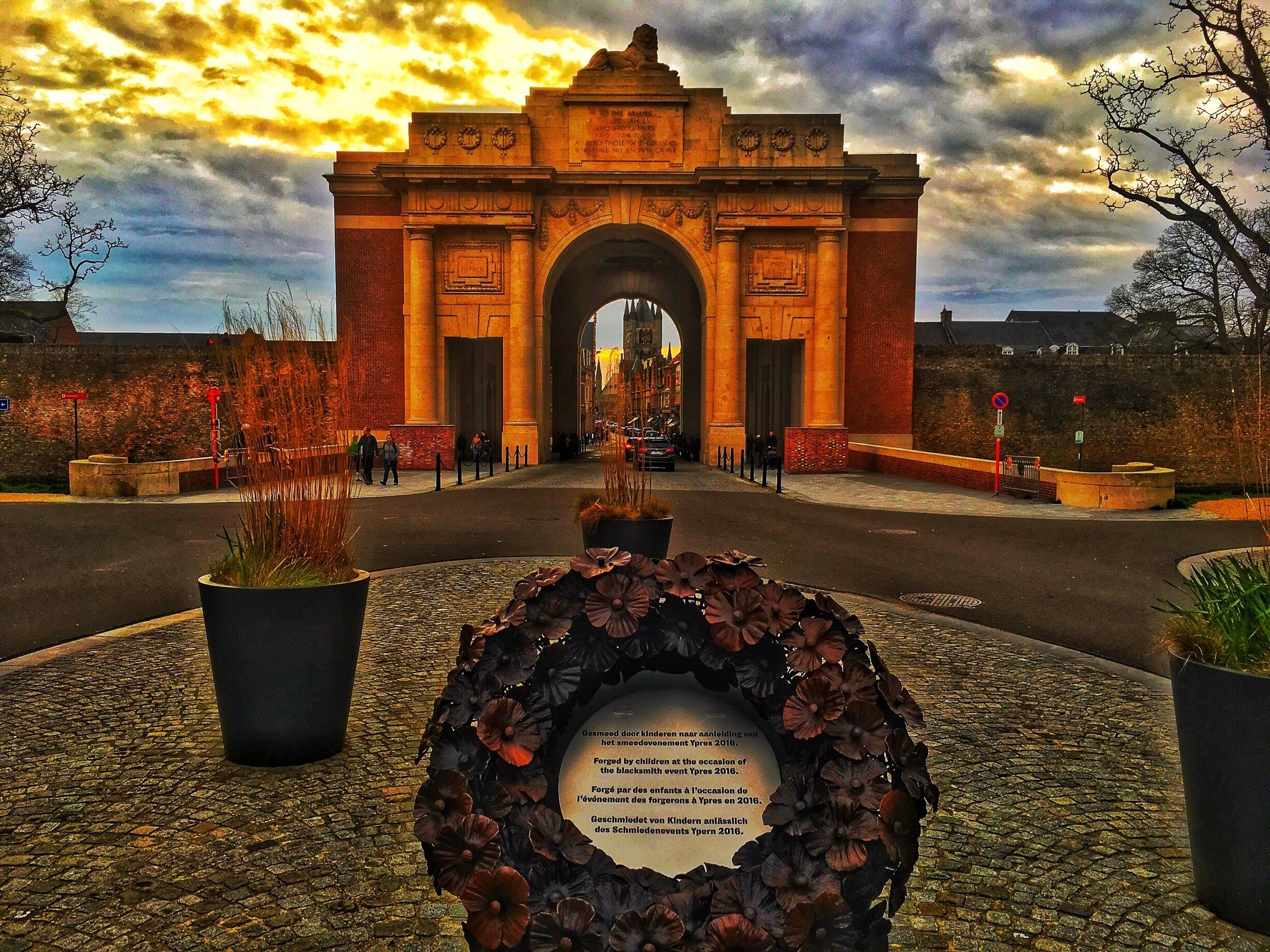 Every night since 2 July 1928 the ceremony of the Last Post has been an played at the Menin Gate. It is done by the citizens of Belgium in thankfulness for all the men who gave up their lives to save Belgium. Every night hundreds of people gather silent and think of those who died. It is a moving memorial and it’s hard not to be emotional as you are surrounded by name after name of young men from all The and around the Commonwealth who died to protect this city.