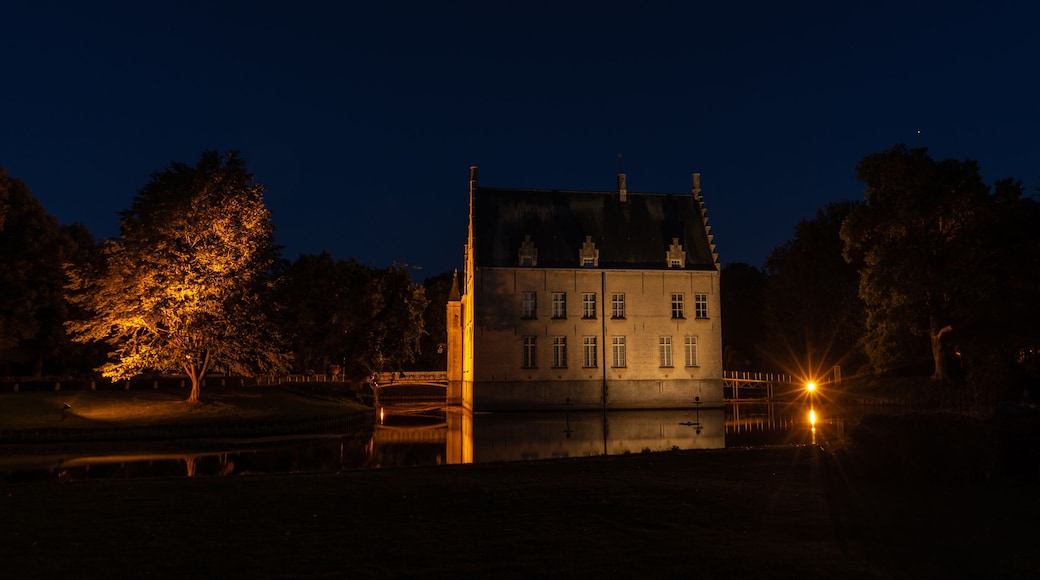 Cortewalle Castle, in Beveren, Belgium, at night