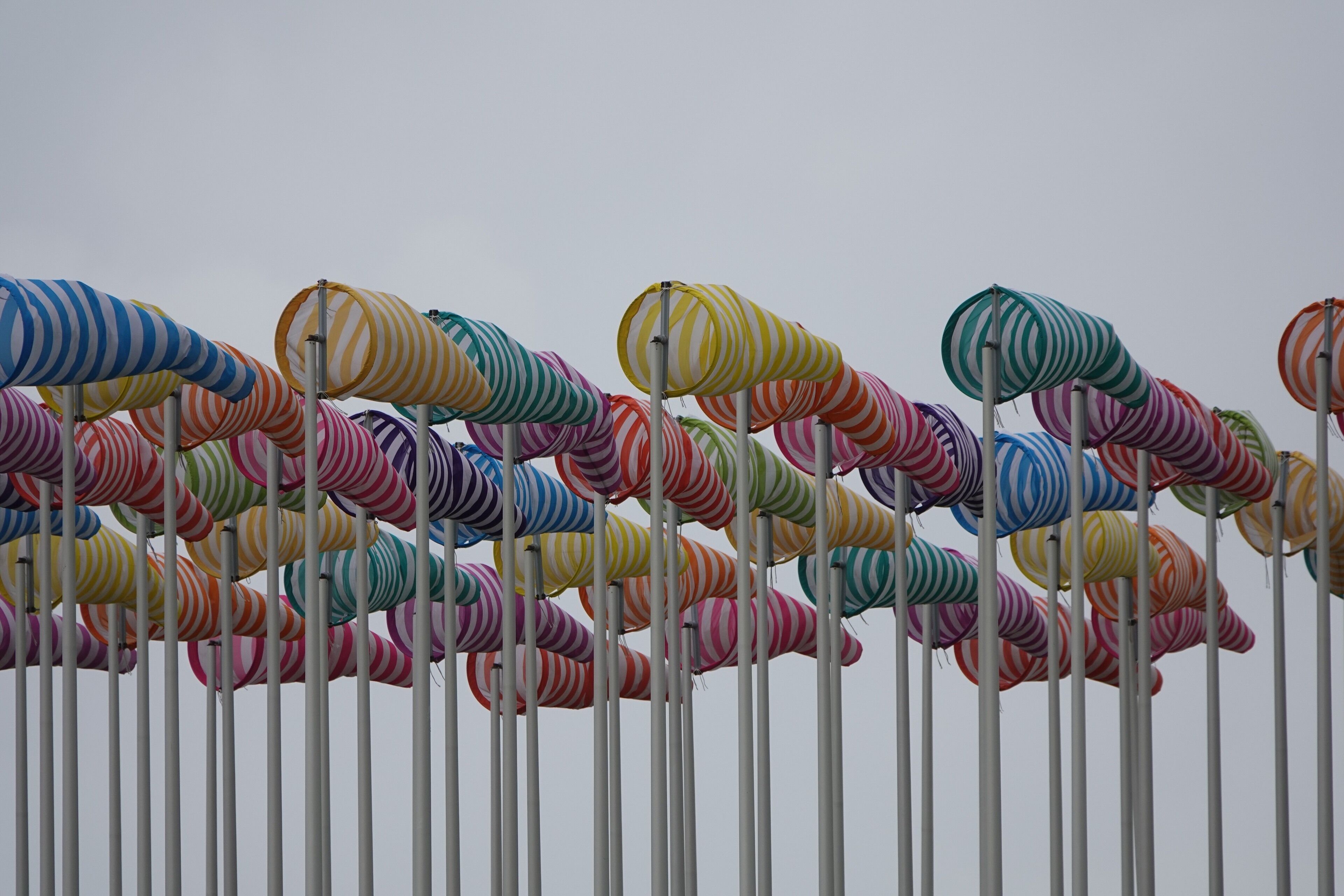 Walking from Newport beach to the town of Newport !