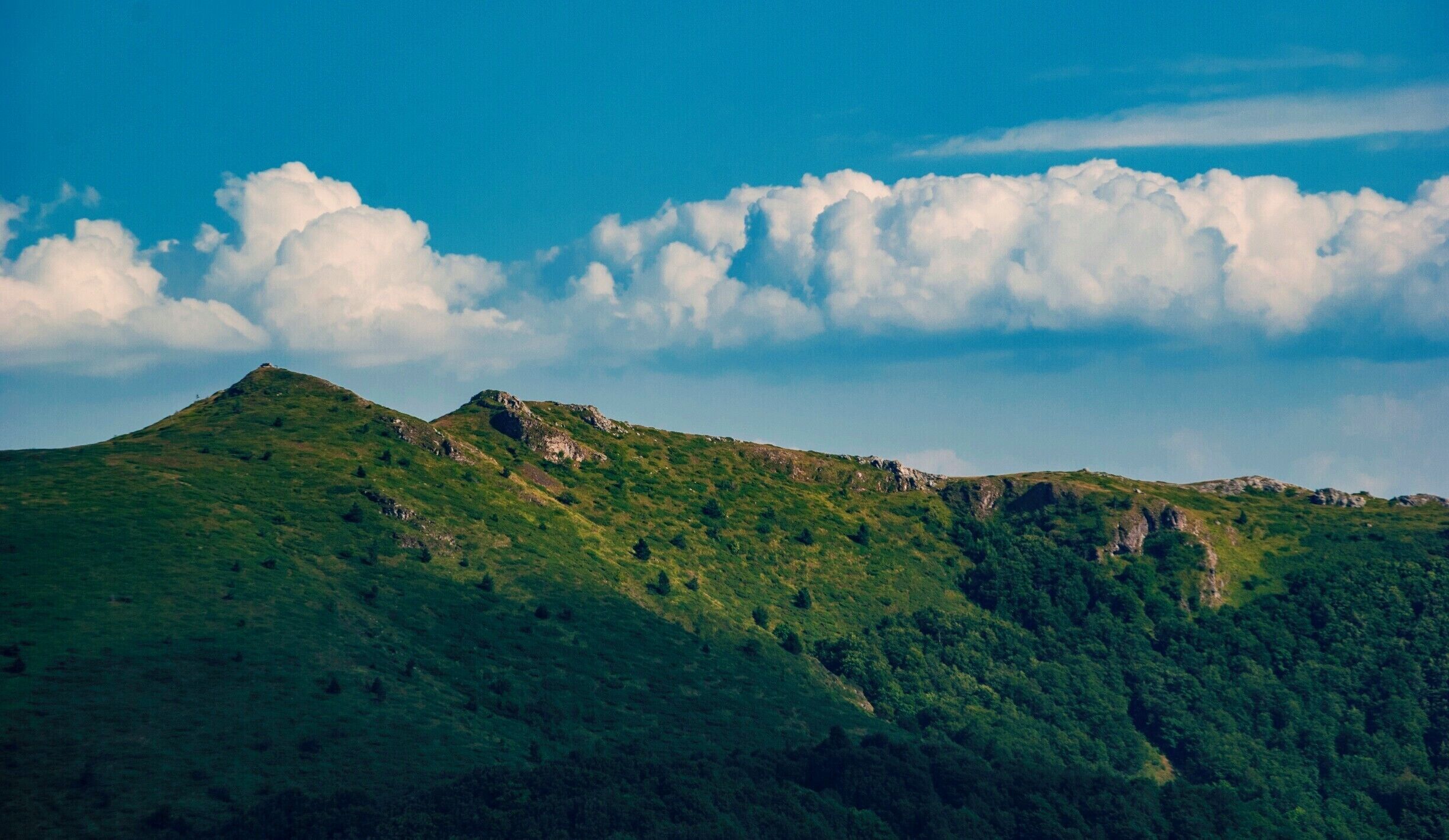 Beklemeto Pass or Troyan Pass is a mountain pass in the Bulgarian Balkan Mountains at 1520 meters above sea level.
On one of the peaks near the pass there is a monument named "Arc of Liberty", dedicated to the victory of the Russian army in January 1878 capturing the pass, leading to the liberation of Bulgaria from Ottoman regime. The monument also commemorates the Bulgarian - Russian unity following World War II. 
