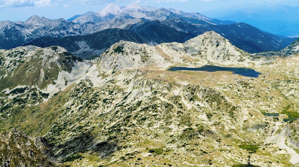 On Kamenitza peak (2822 m.) at Pirin national park. The lake on the photo is "Tevno ezero". #mountain #hiking #peak #Bulgaria #Pirin