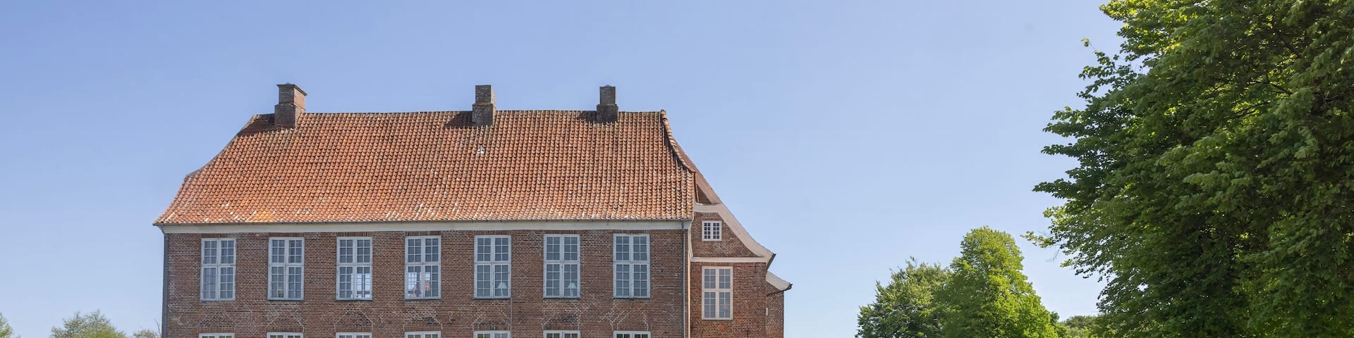 Gram Slot's agriculture is continuously being developed with cattle farms and arable land, where a multitude of different crops are grown such as island wheat.Southern Jutland,Denmark