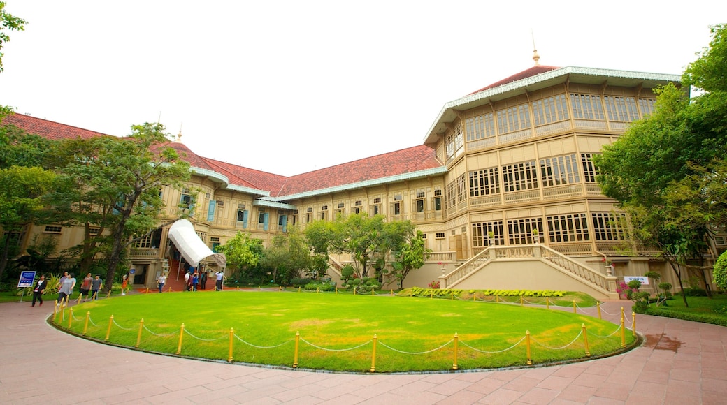 Vimanmek-palasset som viser historisk arkitektur