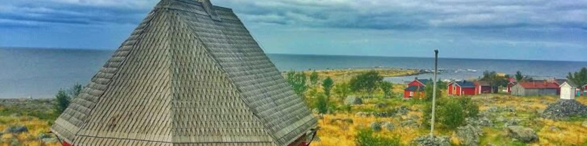 A visit to Maakalla will have you feeling like time has stood still. It has been a base for fishermen since the 1400s. Fishermen lived here during the summer months catching herring and hunting seals. It’s a truly unique place. Still, quiet and even a bit eery. I’ve never been anywhere like it. Admittedly, there’s not much to do there. You can visit Finland’s smallest parsonage, and walk around the 40 fishing huts. But you don’t go to Maakalla to check off a bunch of sites from your list. It’s one of those places that you go to experience.
Read more: http://monkeysandmountains.com/kalajoki-maakalla-finland