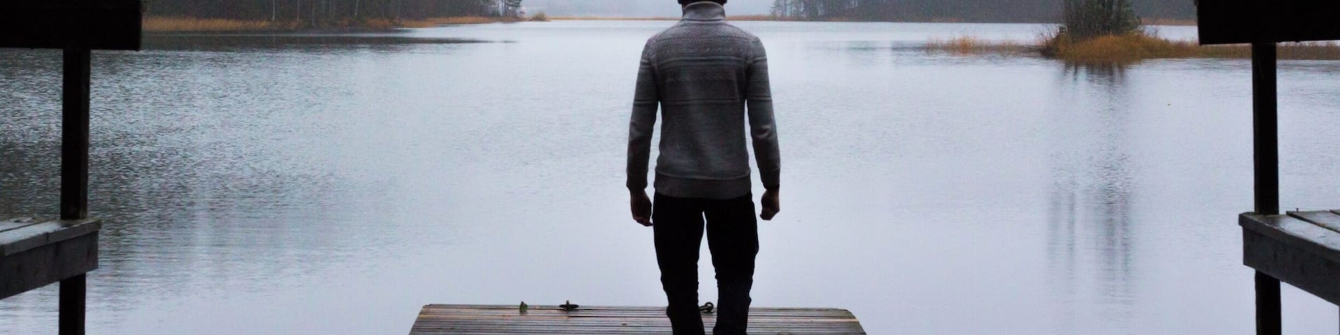 Stopped on my drive home from a weekend trip and spotted this pier leading to the lake. At this point it was already snowing pretty hard and there was a crispness in the air to give a hint of the upcoming winter months.