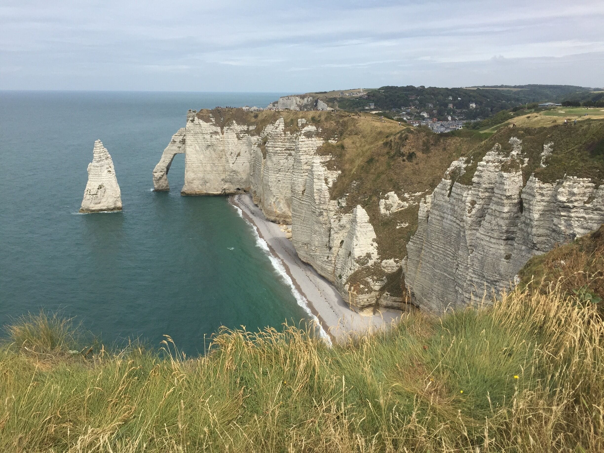 エトルタ観光ガイド～定番人気スポットを参考に自分にピッタリの観光