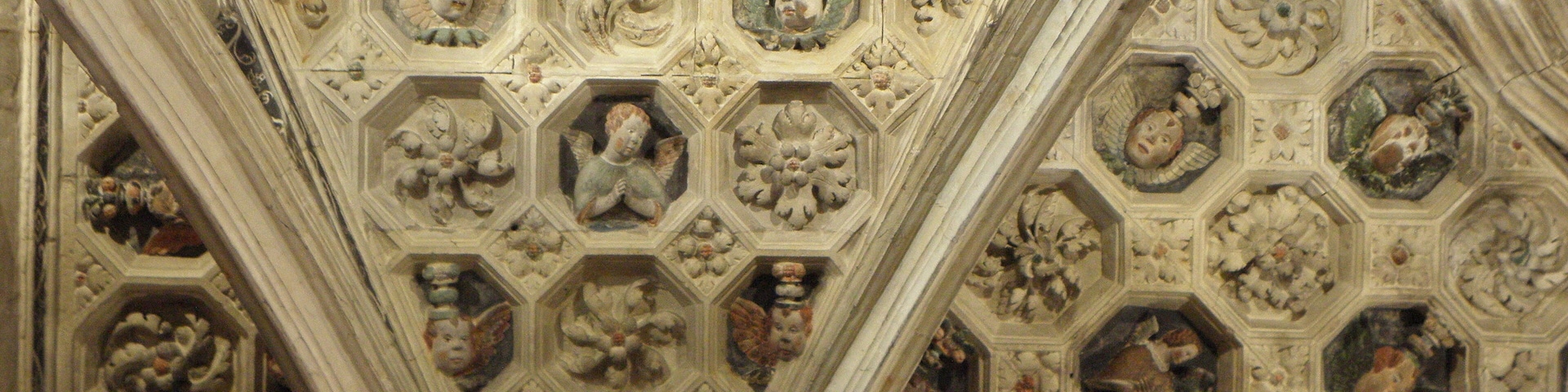 Intérieur de l'église notre-Dame-des-Marais de La Ferté-Bernard (72). Voûtes.