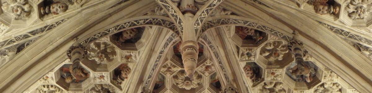 Intérieur de l'église notre-Dame-des-Marais de La Ferté-Bernard (72). Voûtes.