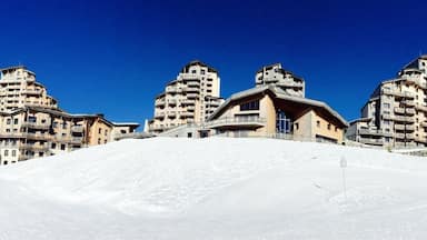February 2015
A view of the apartments in Avoriaz. A great place to ski down into the valley from and also very picturesque with its views across the mountains.