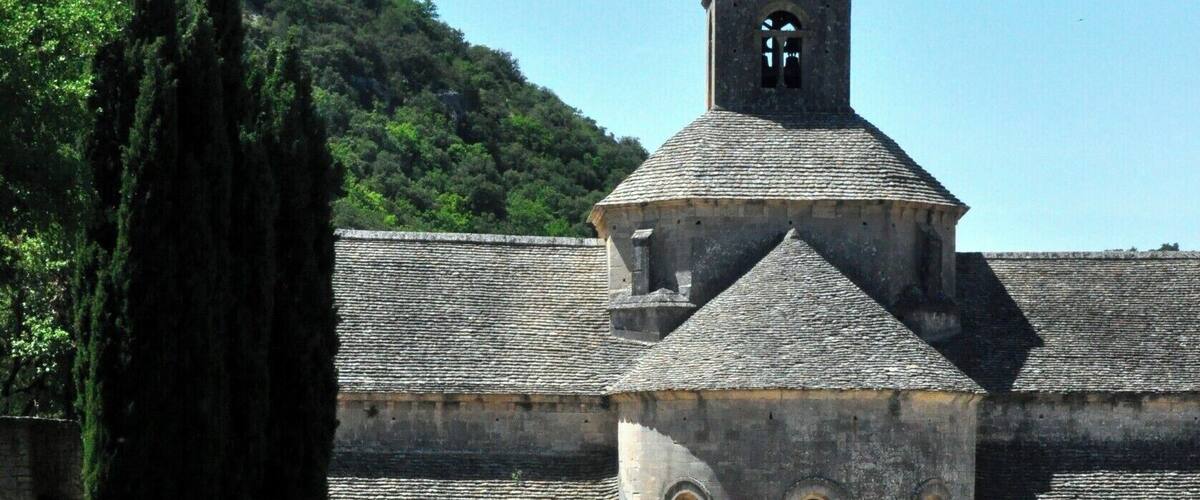 The whole world seems to visit this beautiful site in Provence, but that doesn't diminish its beauty.