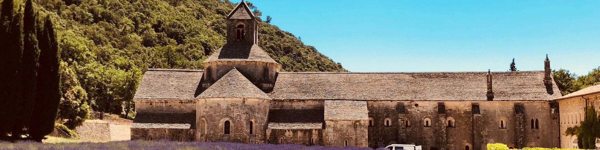 The gorgeous lavender fields at Notre-Dame de Senanque in Provence, France. In full bloom in mid July. Make sure you stop off and visit the picturesque towns of Gordes and Roussillon along the way #roussillon #provence #france #lavender #Notre-Dame de Senanque #TroveonTuesday