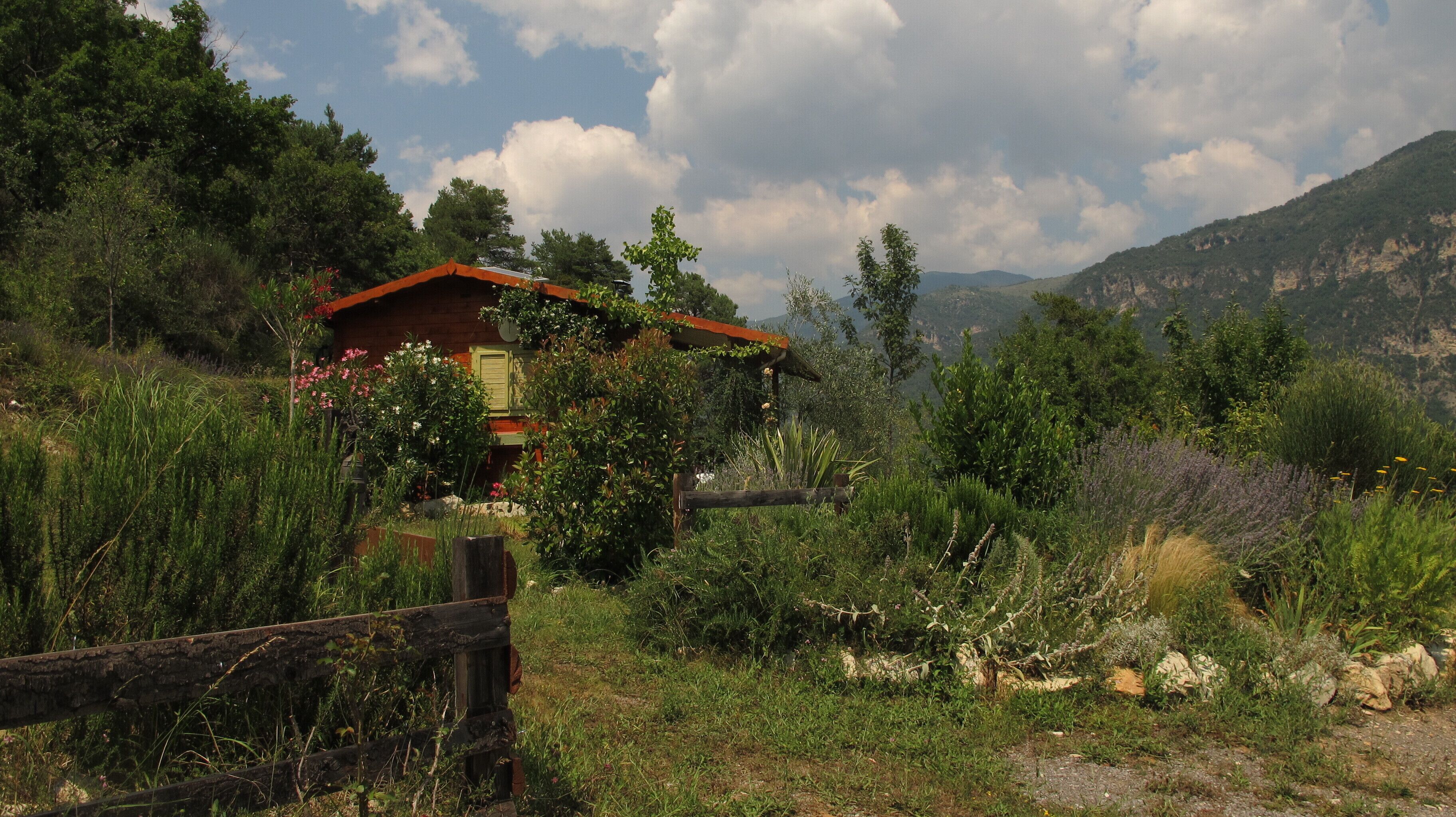 A mountain house , Please help with map placement,