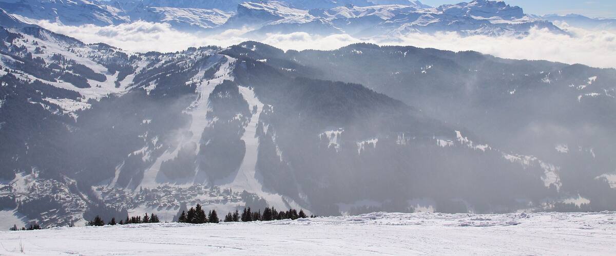 February 2011
We spent a week at Les Gets in France skiing, this shot was taken from the top of the mountain looking across the valley.
It took a while to get there, but the skiing on the way down was exhilarating and combined with blue skies and sunshine gave us the ultimate days skiing.