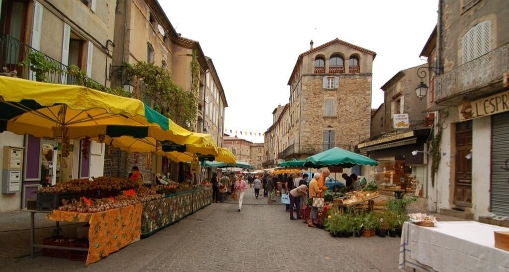 The little town of Les Vans, France is a great spot if you enjoy hiking and other outdoor sports.  It also has a great market. Best time to go is right after the peak season, during summer time it gets pretty crowded. #troverdetour #LesVans #France #Rhone #Ardeche #LesCevennes #Europe http://www.acooknotmad.com/2011/09/no-plans-in-les-vans-part-1.html