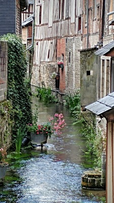 Nice small city.