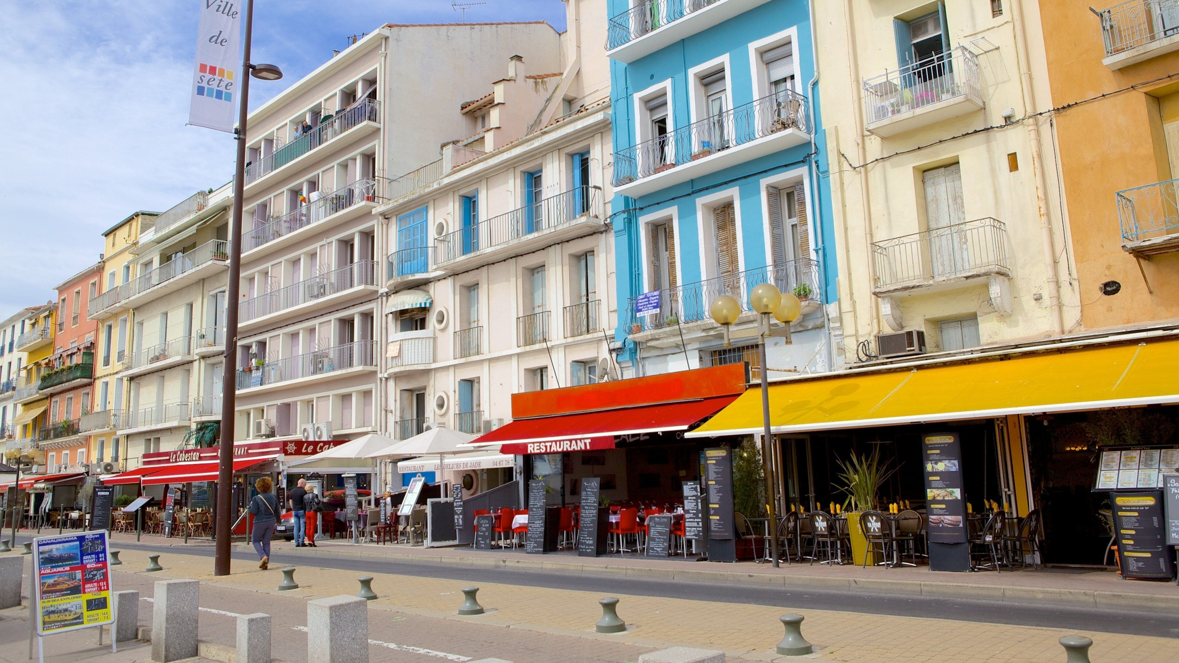 Sete featuring street scenes