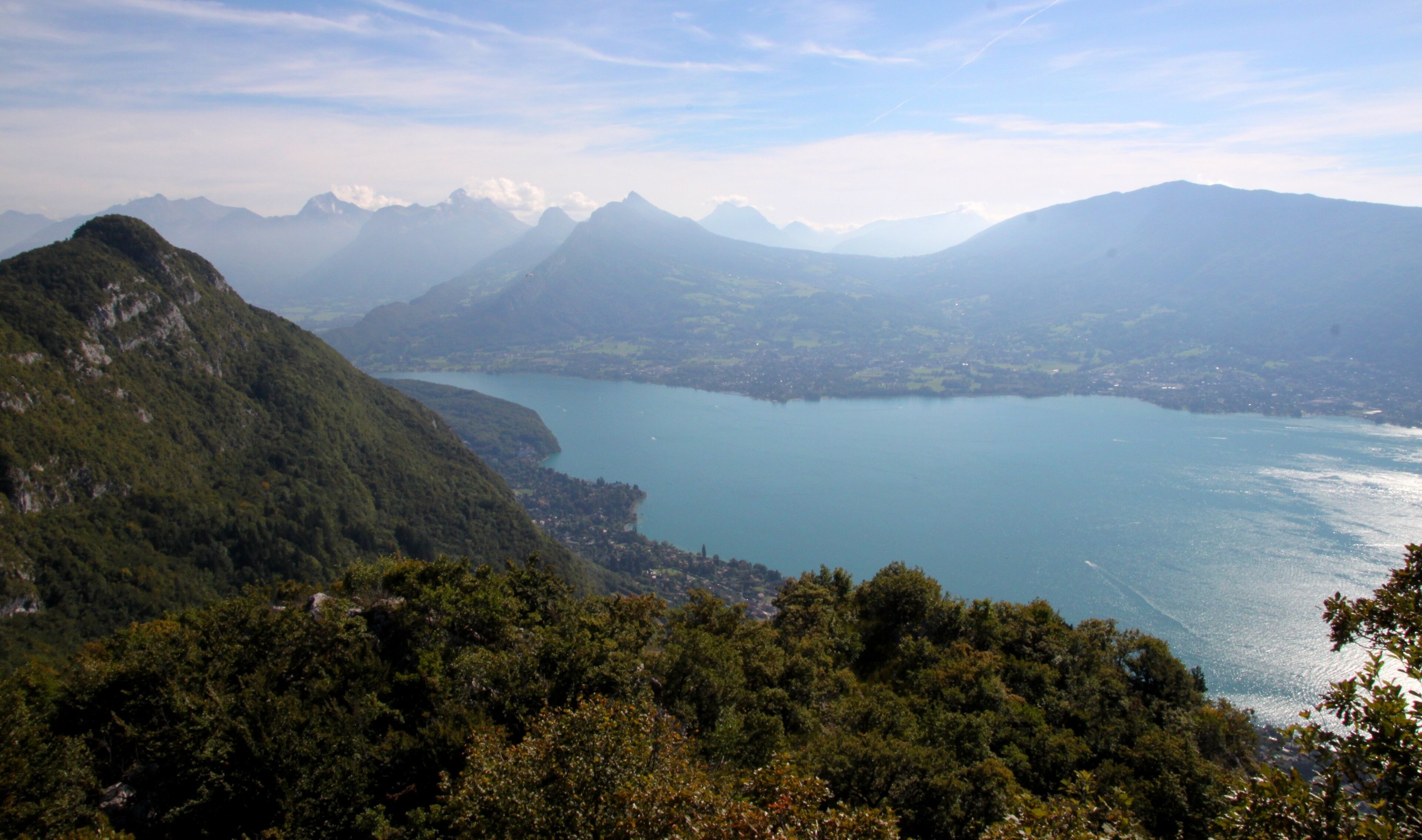 Le lac d'Annecy depuis le Mont-Baron	