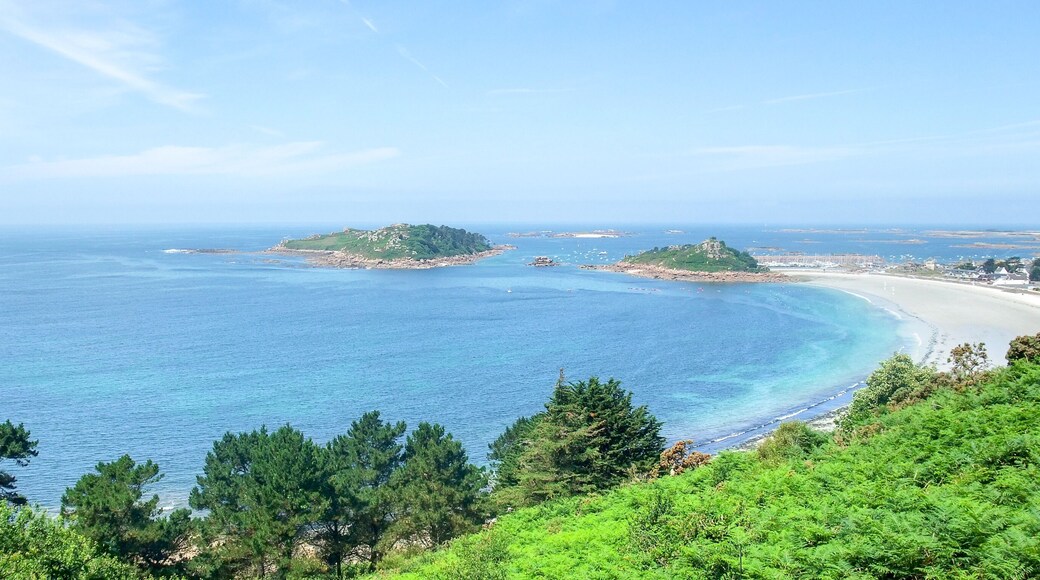 idyllic coastal scenery around Trebeurden in Brittany, France, Shutterstock ID 372292798, Purchase Order: SP-1394 HA Batch 3 Part 1, Order Number: , Client/Licensee: HomeAway, Other: To be paid with H